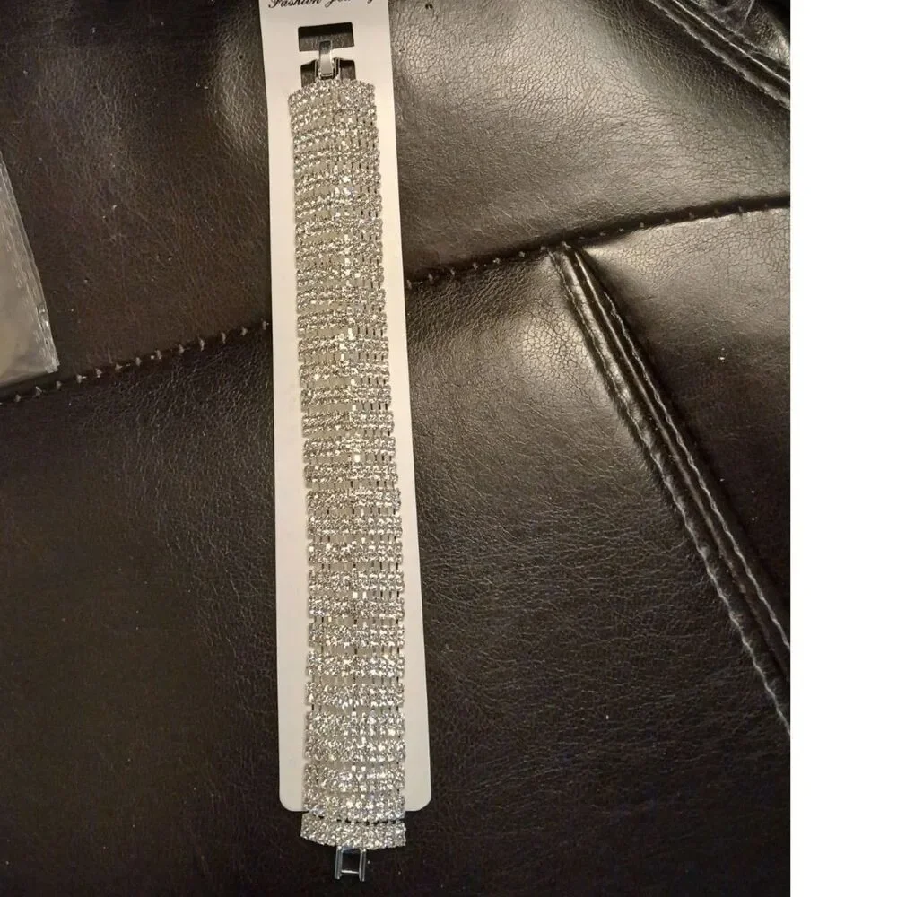 Stunning 8 Row Rhinestones Bracelet Wedding Prom Evening Dressup
